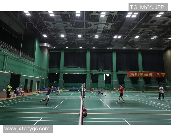 广州羽毛球队耐力训练的深度分析与发展探讨 广州羽毛球队耐力训练的深度分析与发展探讨