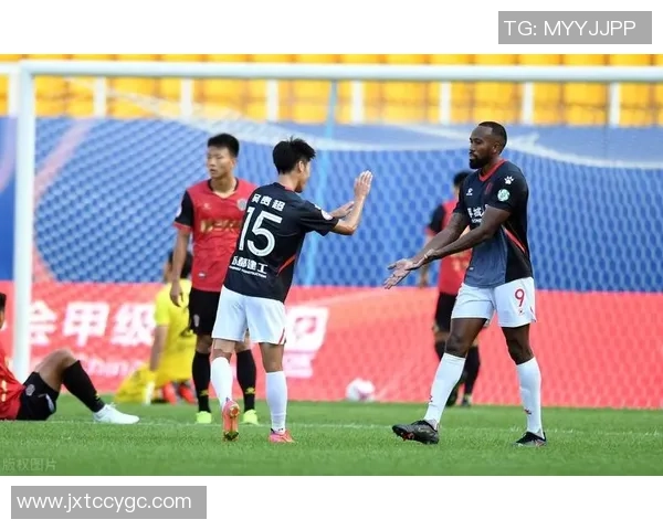 深圳极限运动队在世界滑板锦标赛中以50分领跑积分榜展现强劲实力